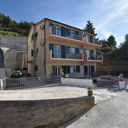 Διαμέρισμα Vila Ivan *